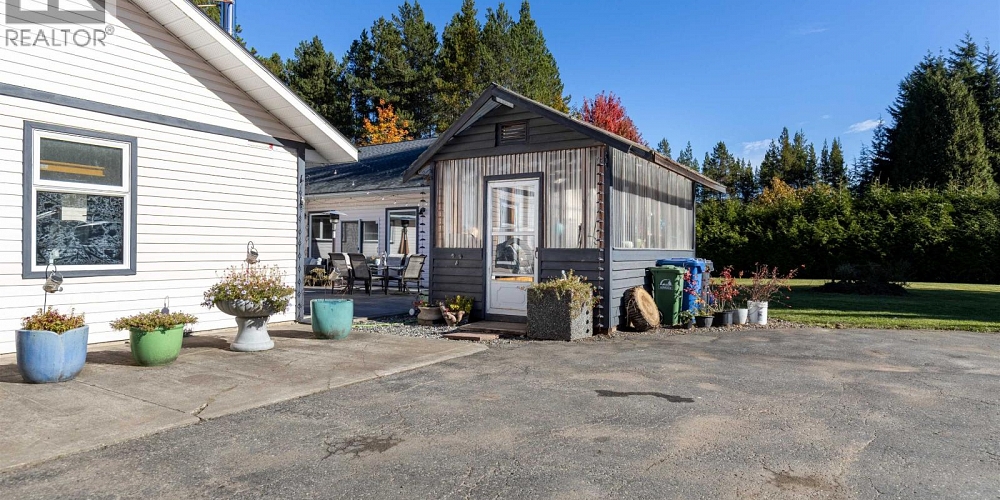 5134 SOUCIE AVENUE Terrace Photo 22 5134 SOUCIE AVENUE Terrace Photo 22